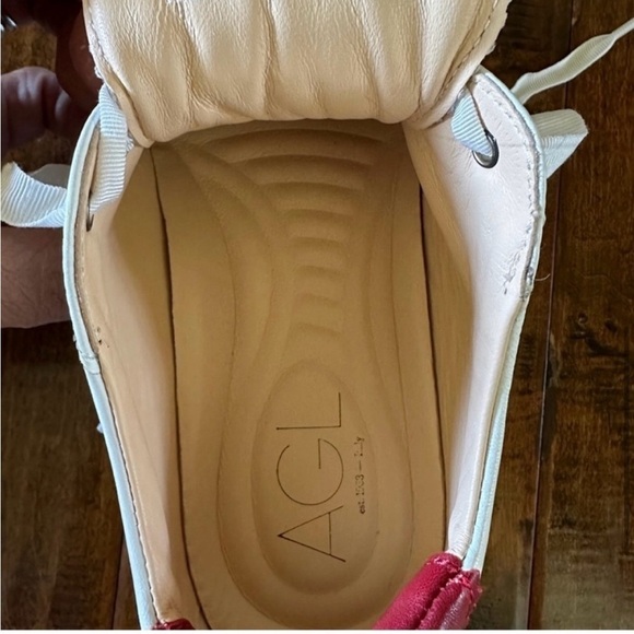 AGL SADE RED White Leather Low Top Tennis Sneaker, Red/Beige,Size 39.5/9.5, NWOB - Picture 11 of 16